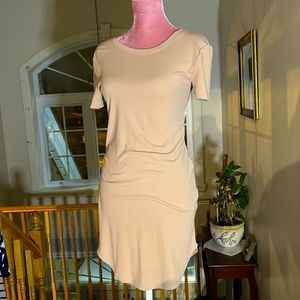 Forever 21 beige bodycon dress